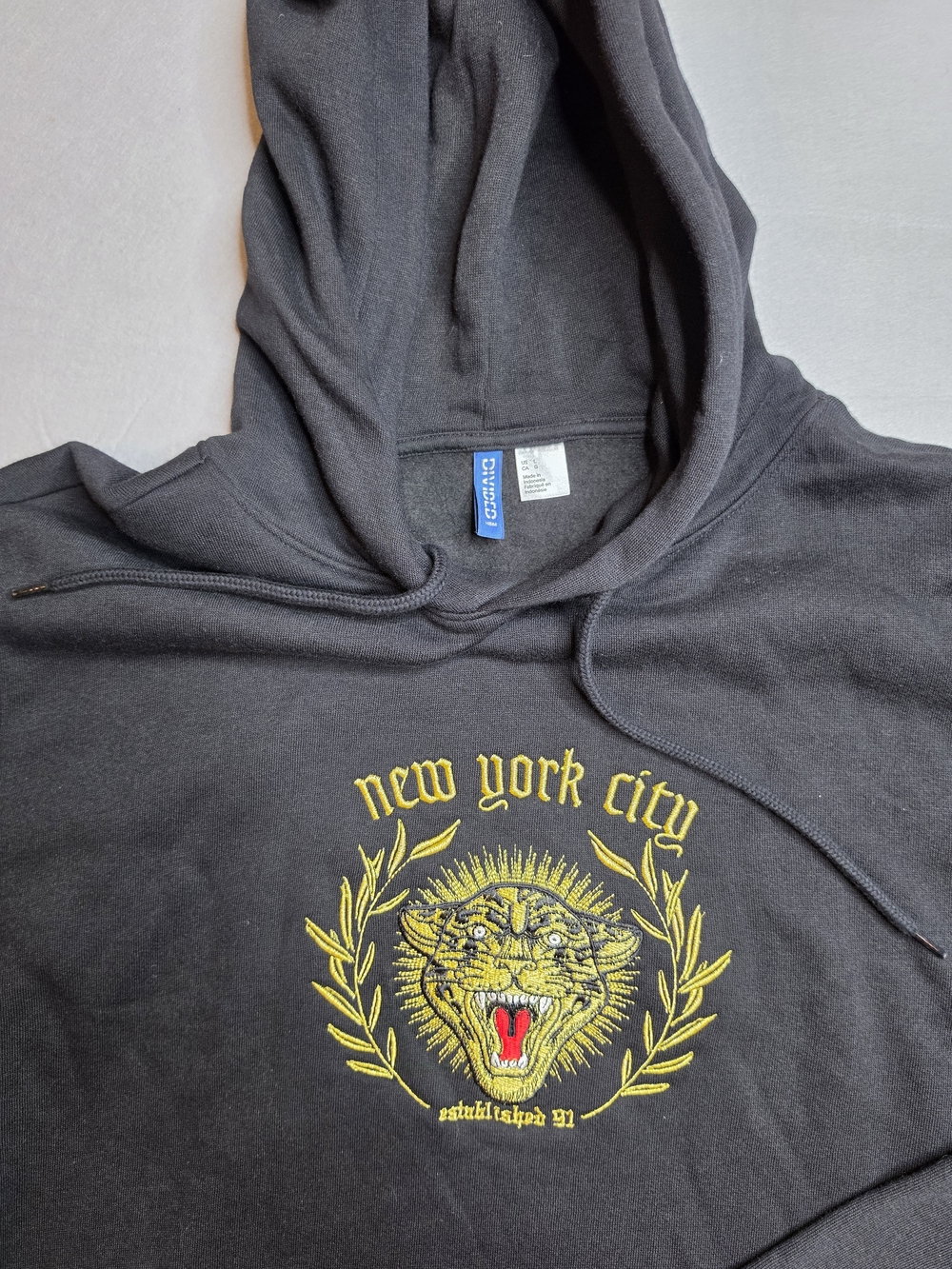 Divided H&M‎ Black Hoodie with Gold Embroidered Tiger and Red Accent Large - Picture 2 of 9